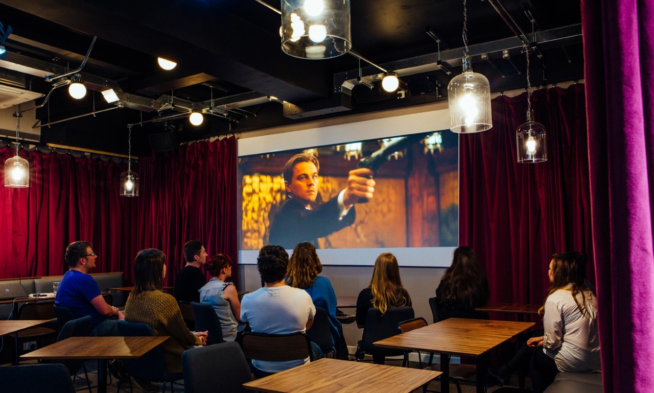 Elevate Your Movie Night: Gourmet Meals Making Cinema a Five-Star Experience