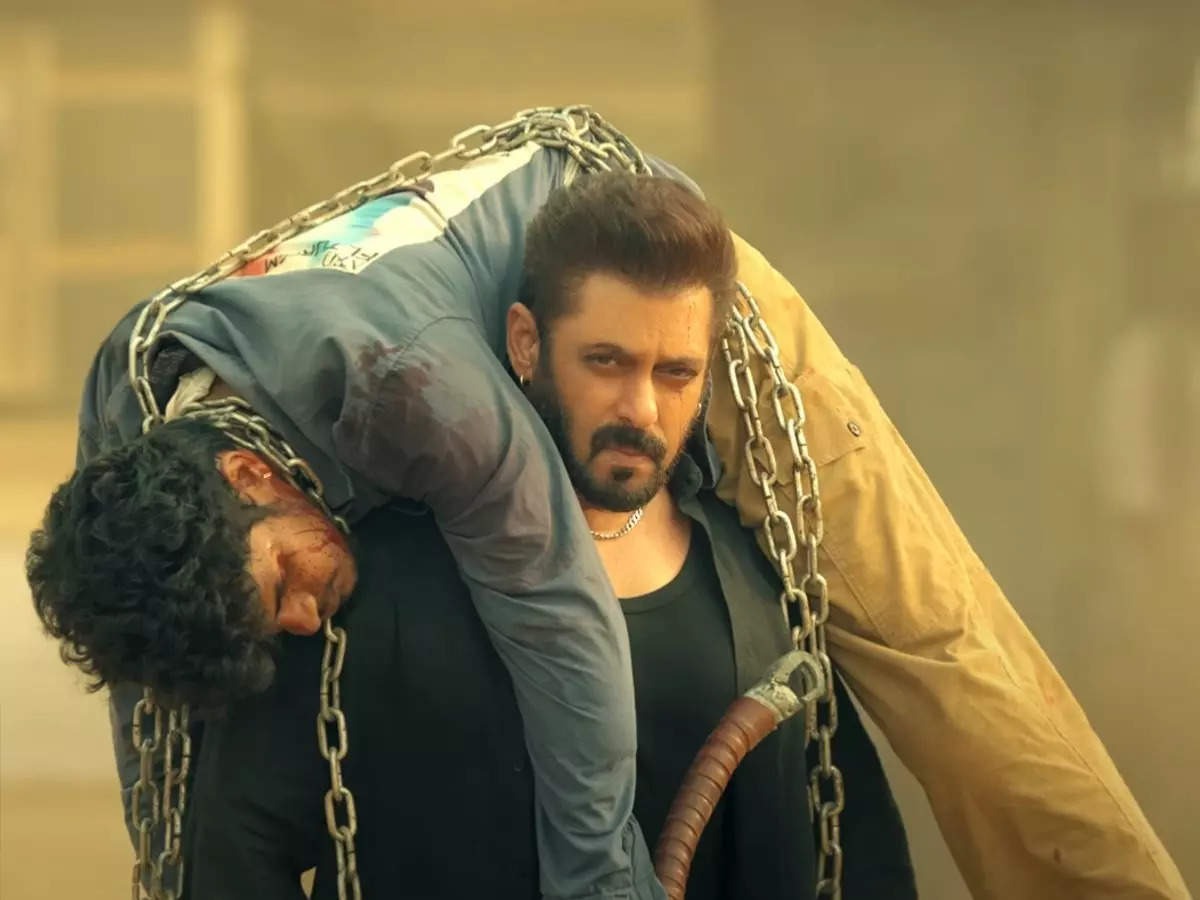 Salman Khan's Stardom Shines Bright: 'Sikandar' Outpaces SRK's 'Dunki'