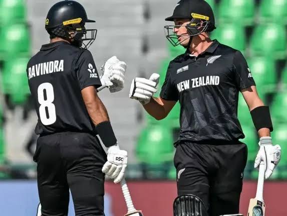 New Zealand Starts Strong, India Seeks Early Breakthrough!