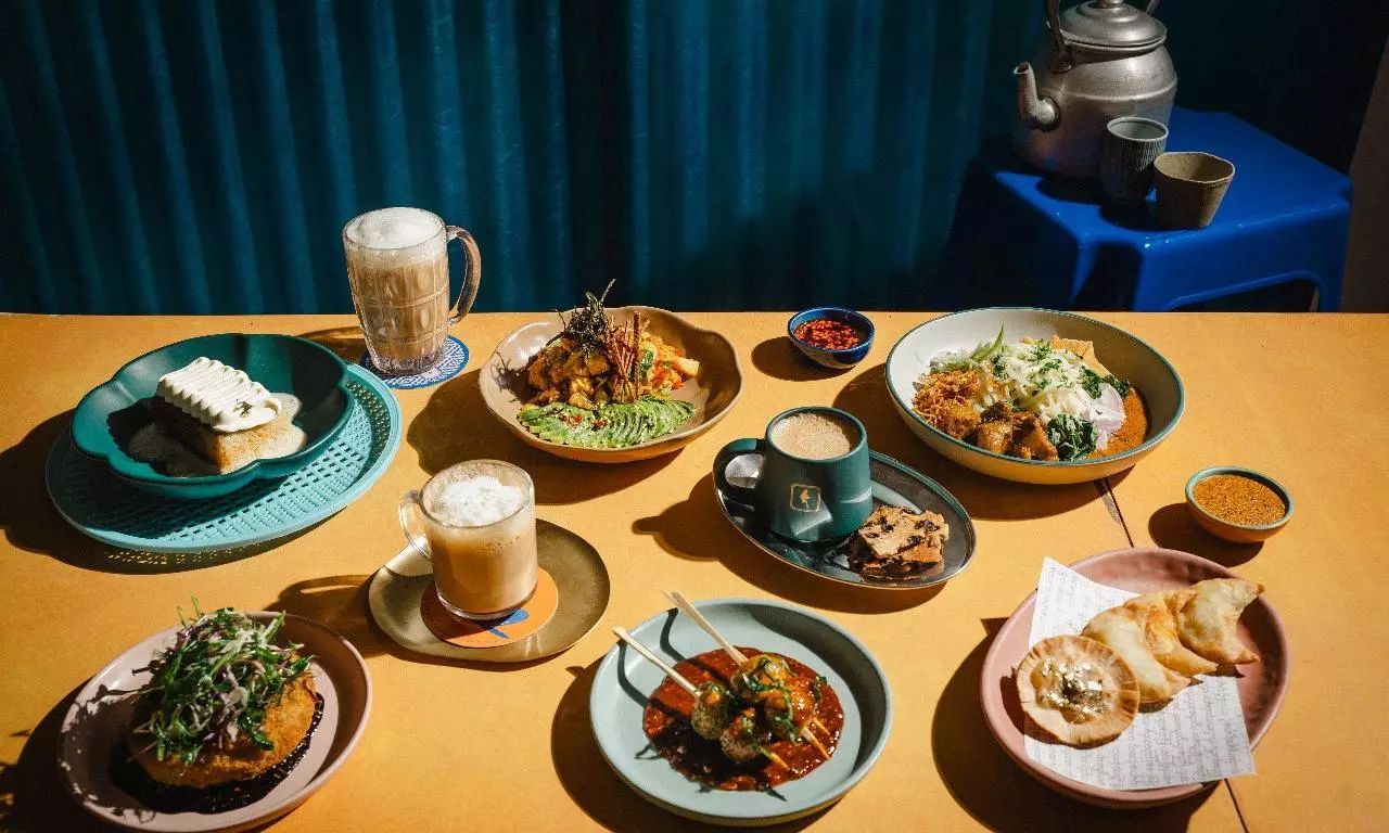 Steeping Stories: A Burmese Tea Shop Gets an Indian Twist
