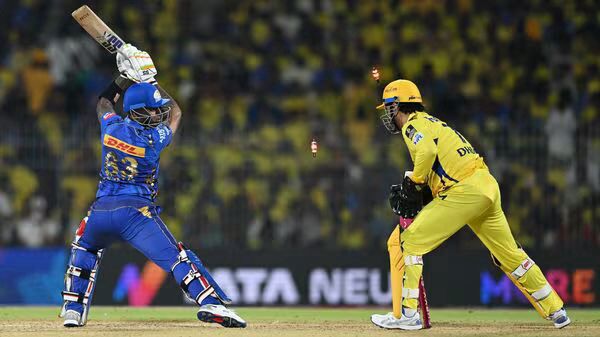 Dhoni’s Magic Behind the Stumps – SKY Walks Off Before the Verdict Drops