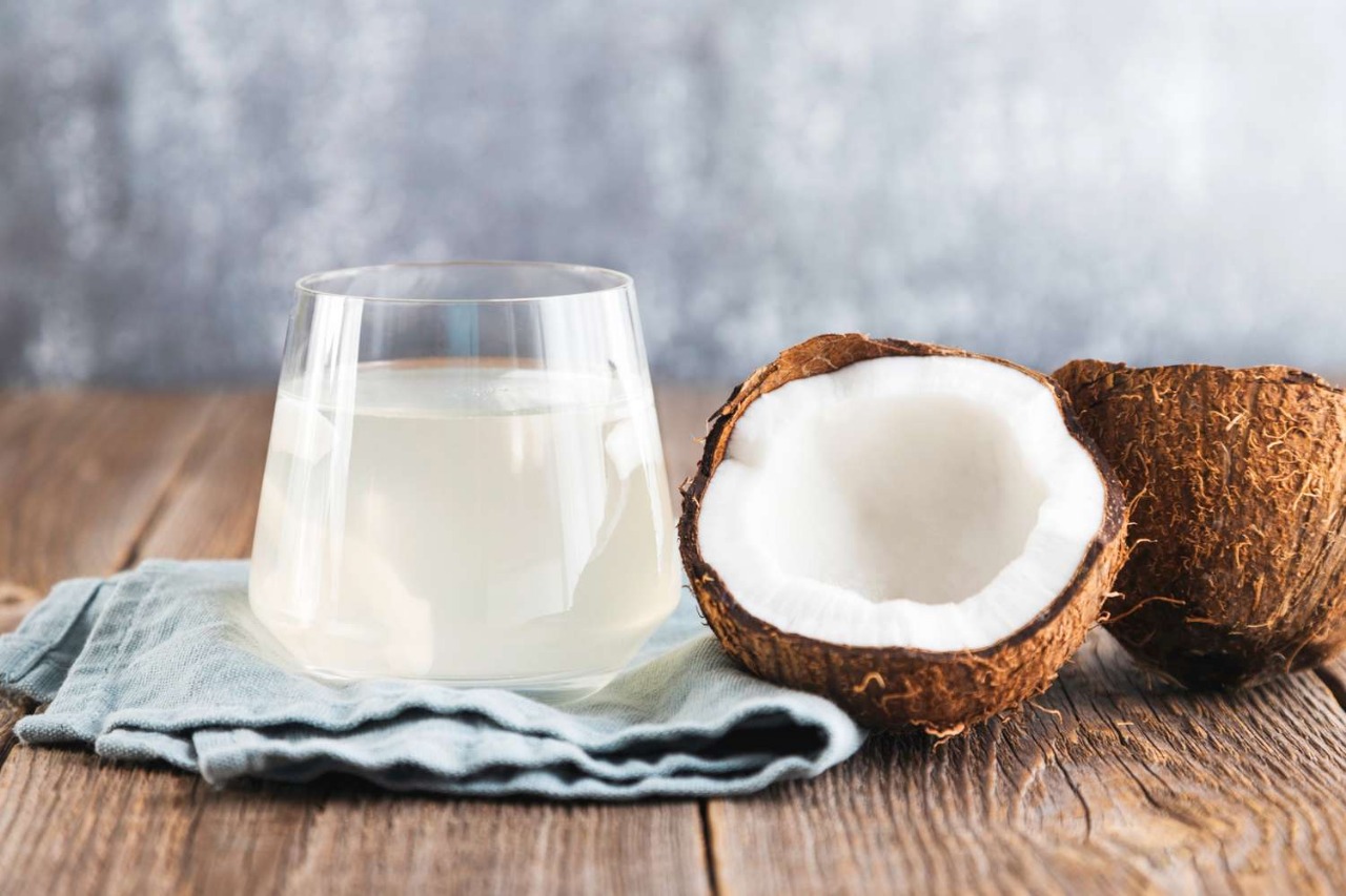 Nature’s Electrolyte: When To Drink Coconut Water For Optimal Hydration