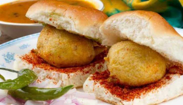 Spice, Sweet, and Everything in Between: Maharashtra’s 8 Signature Delights Unveiled