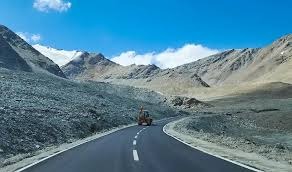 Open Roads, Endless Stories: 10 Scenic Indian Road Trips to Bookmark for 2025