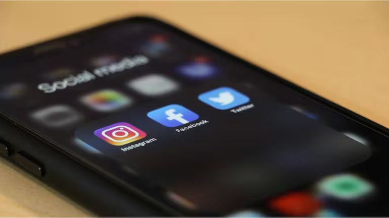 Can Social Media Platforms Handle India’s Proposed One-Hour Takedown Deadline?