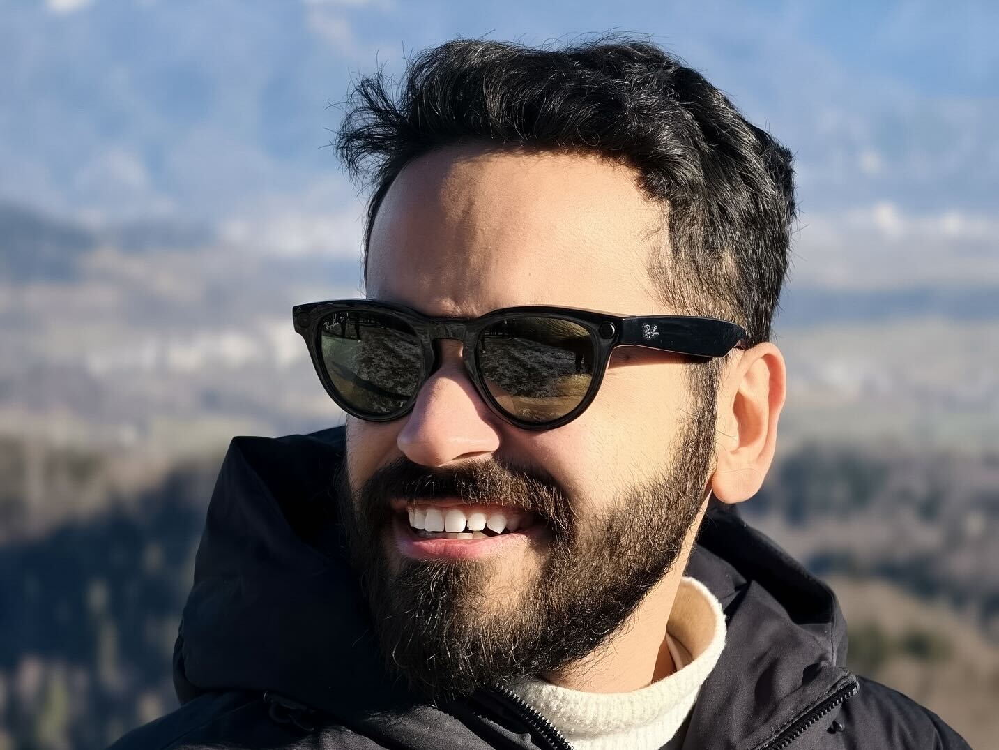 Ray-Ban Meta Glasses 2025: The AI Smartwear That’s Turning Heads and Changing Lives!