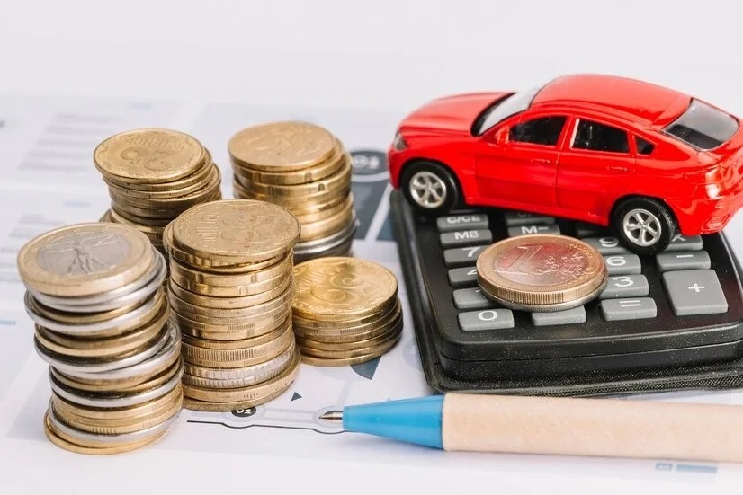 Epic Year-End Loot: Car Deals That Thrill, Pet Pitfalls, & Safety Net Superpowers