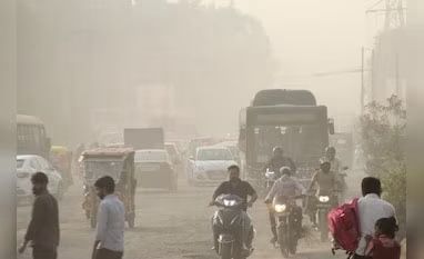 No Clear Skies: Govt Confirms No Study on Air Pollution’s Impact on Tourism