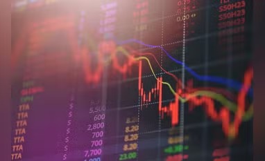 Nifty Slips Into The Red After Fading Early Gains