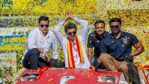 From Reel To Real Power Dressing: Vijay’s ‘Chief Minister Style’ Takes Over Tamil Nadu Streets
