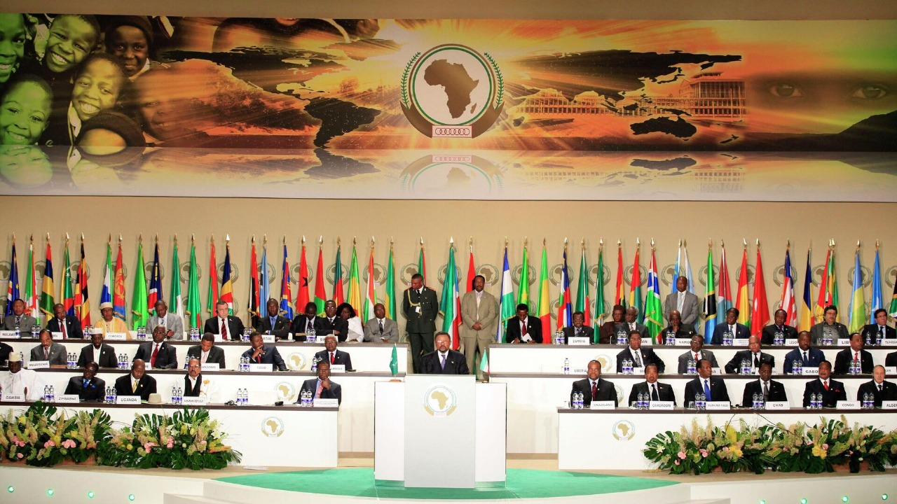 Ukraine Aid, Budget Approval And Summit Signals Shape Geopolitical Landscape