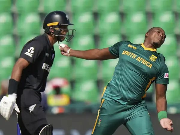 New Zealand Steady at Drinks Break in Champions Trophy Semi-Final