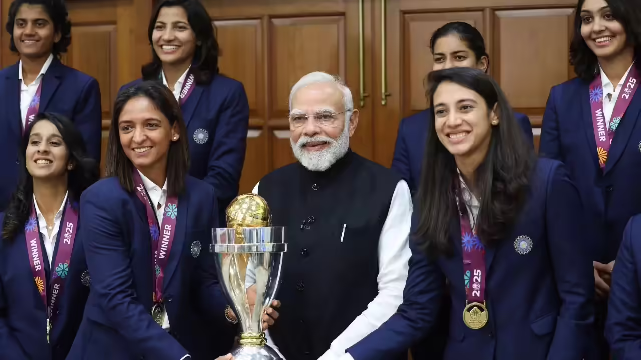 Modi’s Gesture Speaks Volumes: Respecting the Spirit of Women’s Cricket