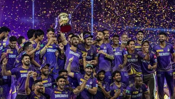 Kolkata Painted Purple and Gold as IPL Fever Grips the City