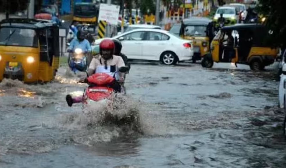 Bay watch: Low wraps and high drops—Andhra braces as Southwest system keeps the taps on