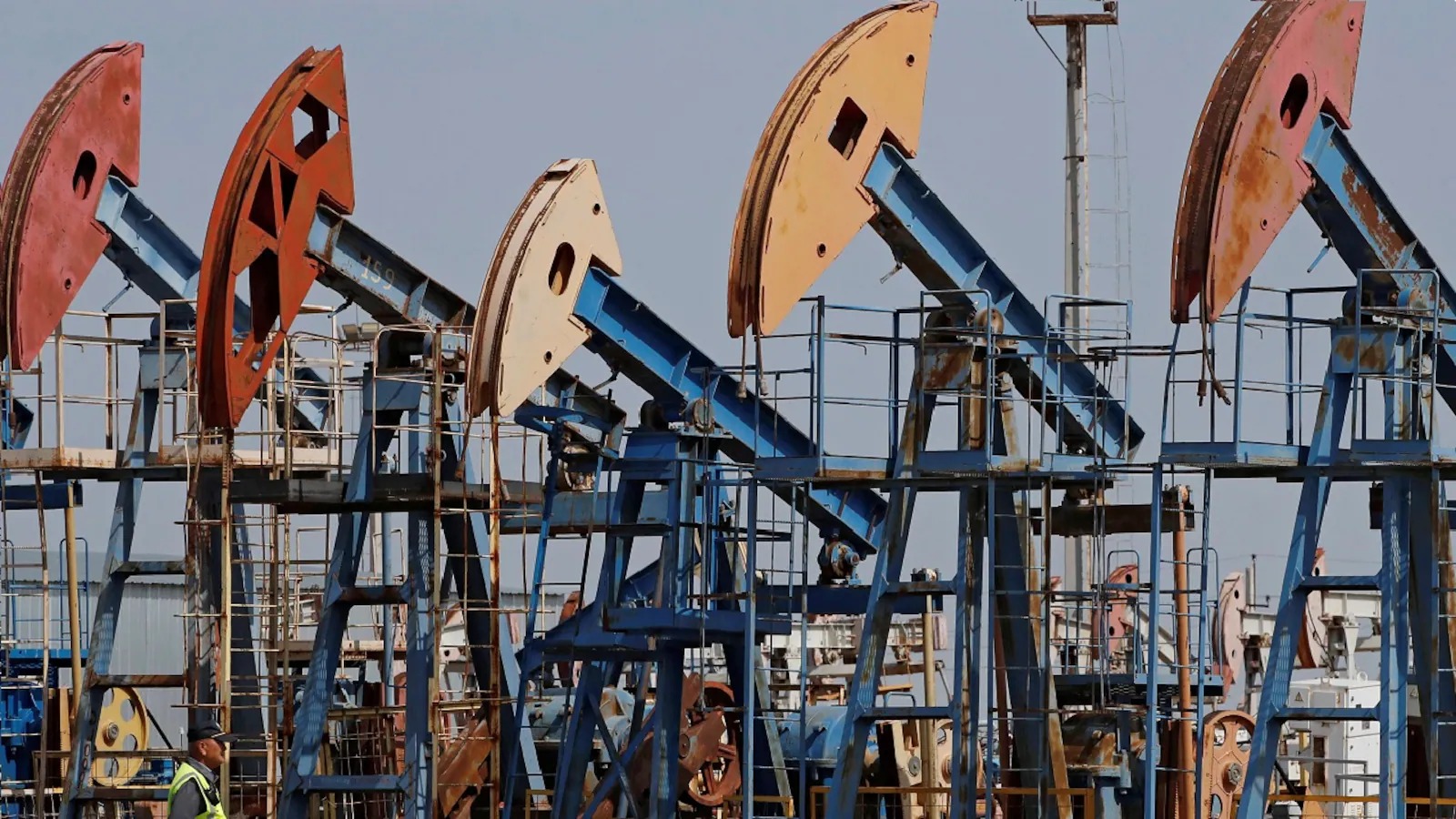 Brent Crude Prices Plummet: A Golden Opportunity for Indian Refiners