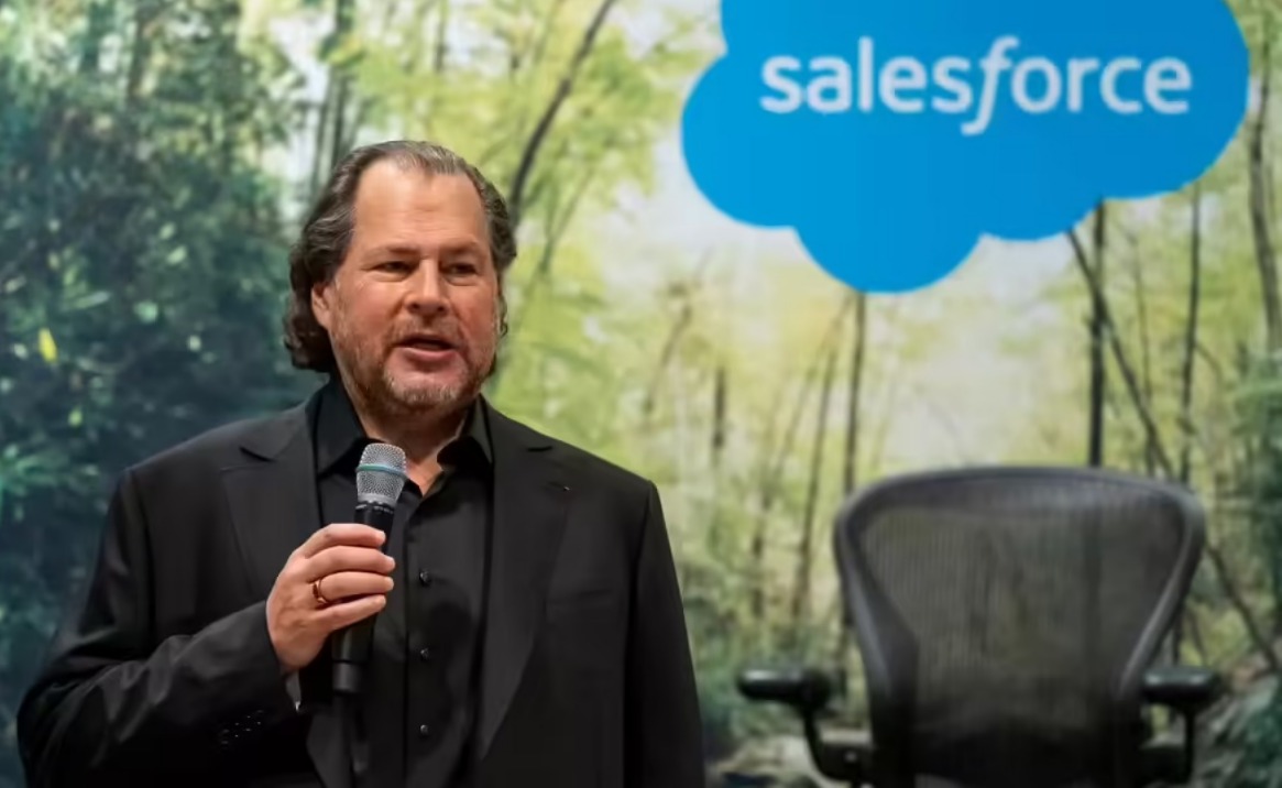 Language Shift: Salesforce CEO Retires ‘Cloud’ for AI Future