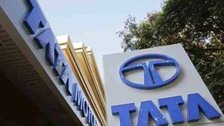 Tata Motors Reports ₹15.28B Q1 Profit as Iveco Deal Nears