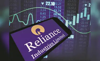 Reliance Industries Shares Slip in Auction After Intraday Gain
