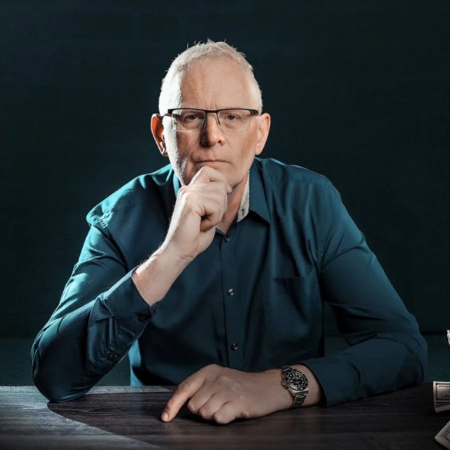 WOW STORY OF THE DAY: He Left School at 16 With No Qualifications and Built an 8.82 Million Subscriber Financial Education Empire