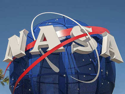 Race to Mars: Would Dropping Lunar Plans Speed Up America’s Red Planet Dream?