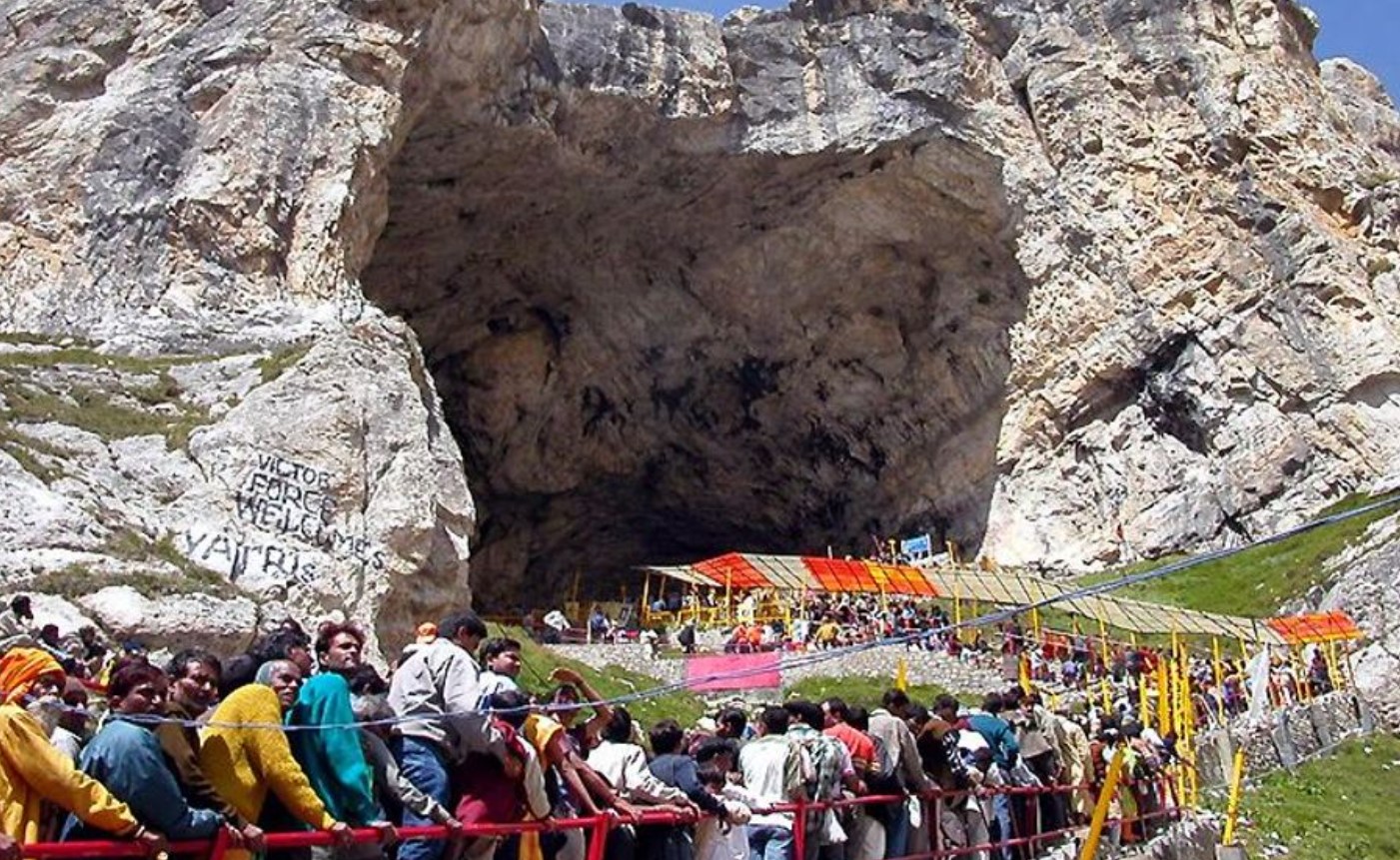 Amarnath Yatra 2026: Over 26,000 Pilgrims Visit Cave Shrine in First Two Days