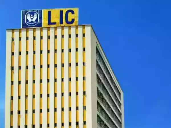 LIC Shares Under Scrutiny as Q3 Net Premium Income Dips 9%