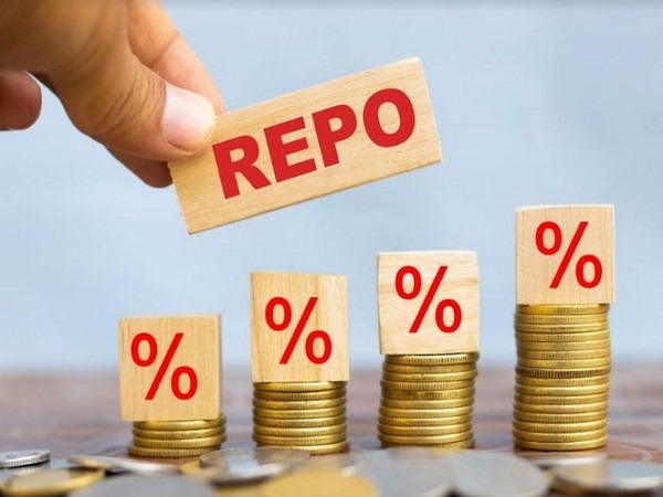 RBI Likely to Cut Repo Rate Amidst Easing Inflation