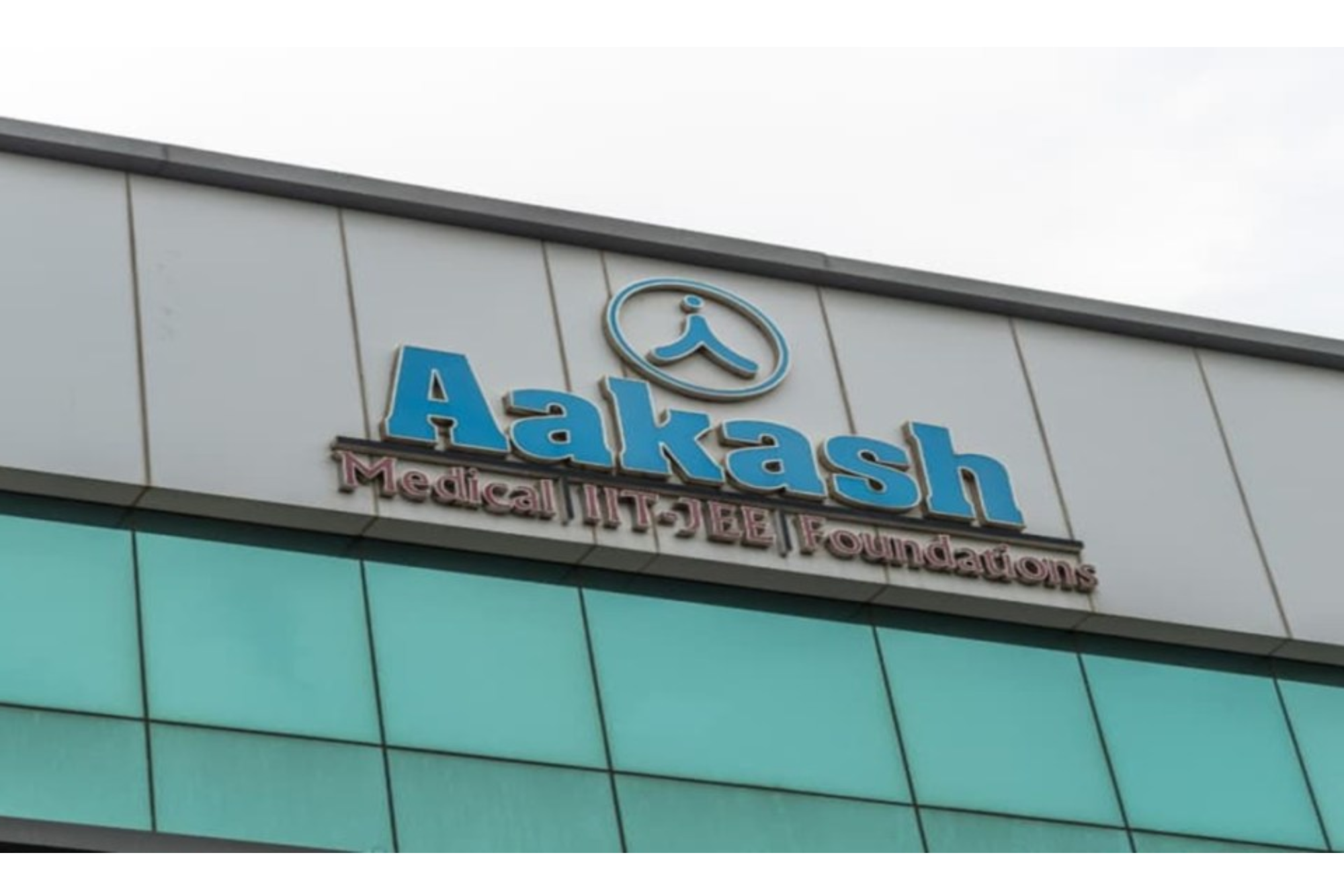 Lessons in Expansion: Manipal Cracks the Code With CCI Approval for Aakash Stake