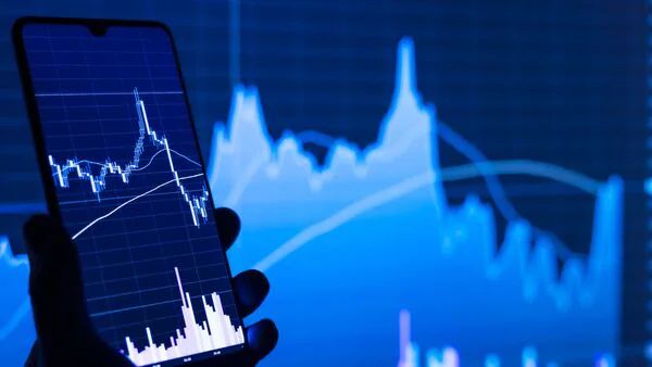 Results Deluge Ahead Street Braces As Bel, Lic, Itc, Ioc And 500 More Line Up Q4 Fy26 Numbers