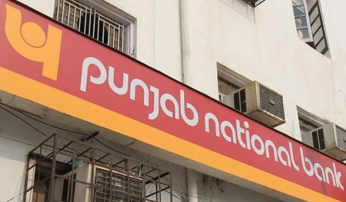 PNB Unlocks ₹1,007 Crore: Divests Stake In Canara HSBC Life Insurance Via IPO