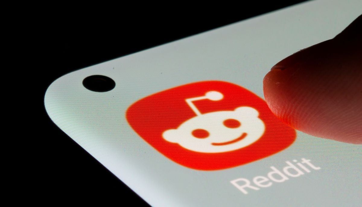 Reddit Surpasses TikTok in UK Reach, Powered by Google Partnership