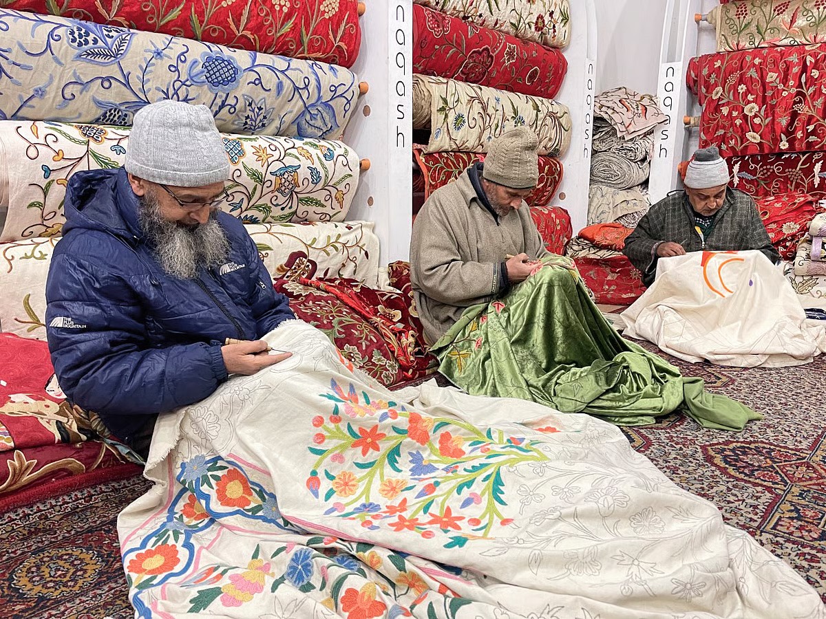 Kashmir’s Carpets Are Back on the Global Map—And This Time, They Come With a QR Code