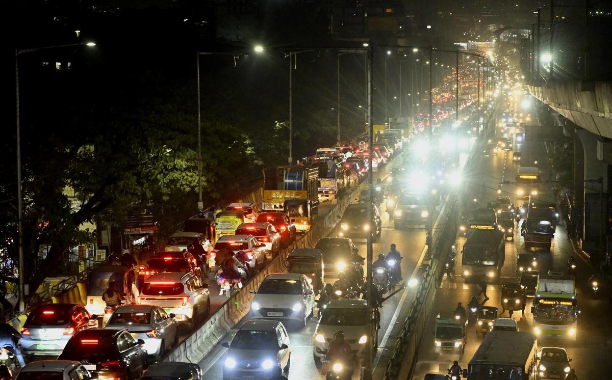 Sankranti Travel Rush Peaks At PNBS And City Roads
