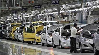 Speed Bump Alert: Indian Passenger Vehicle Market to Crawl at 1-2% in FY26