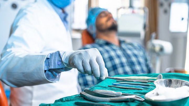 Karnataka Mandates Contractual Dental Officers in 8 Govt Hospitals