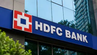 HDFC Bank Penalizes Top Executives Over Deposit Overreach Claims