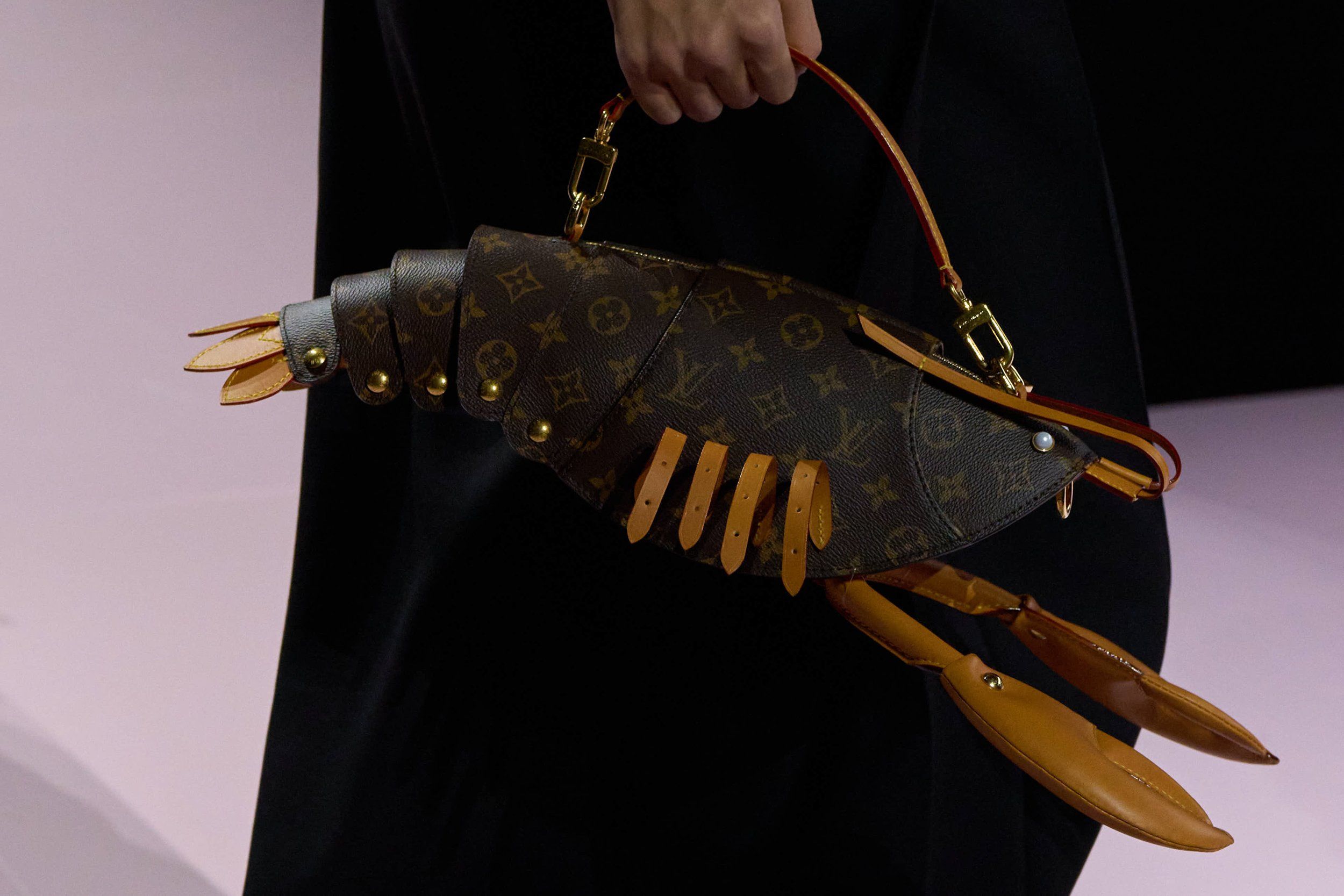 Fashion's Latest Catch : One May Love to Carry this Sea Food Wherever They Go