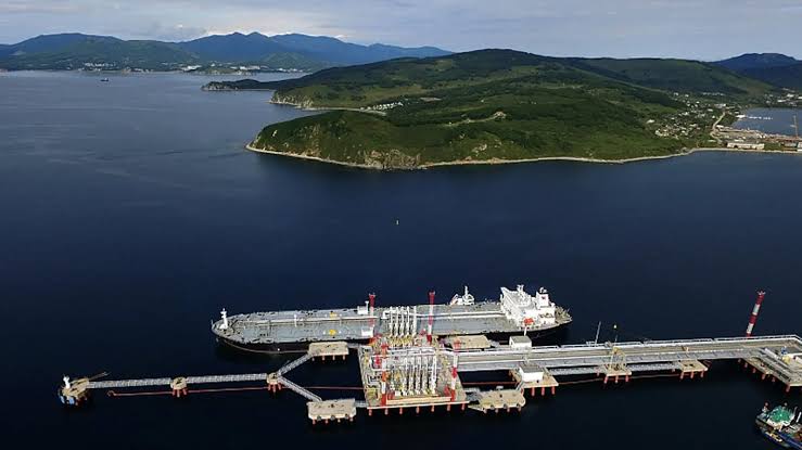 Oil Flows Stronger Than Strikes: Russia’s Western Ports Report 25% Export Spike