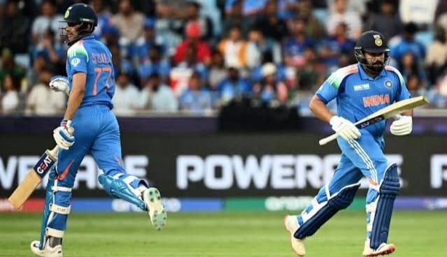 India Off to a Steady Start in Chase of 252 Against New Zealand
