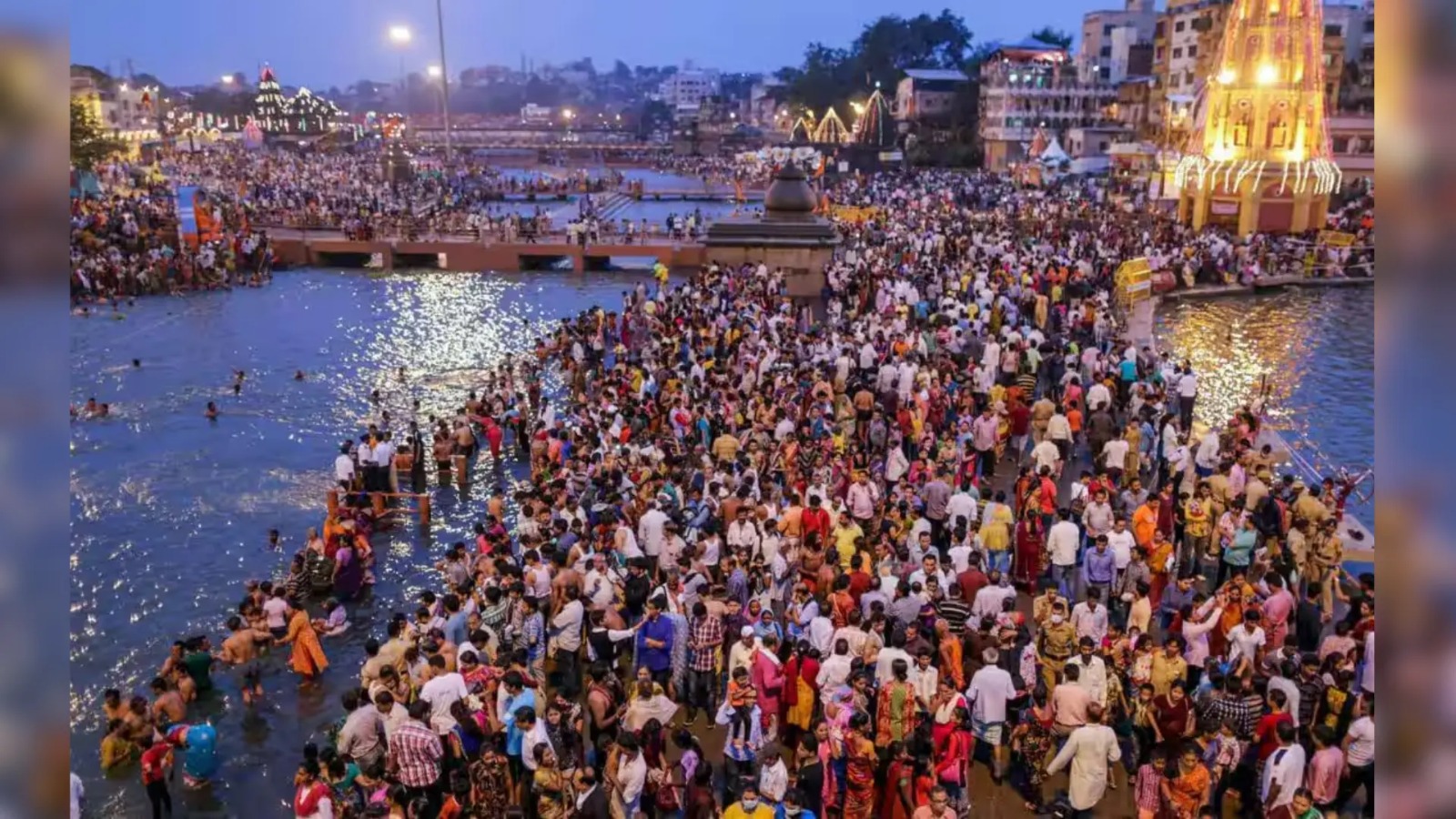 Maha Kumbh 2025: A Spiritual Gathering Set to Generate ₹2 Lakh Crore