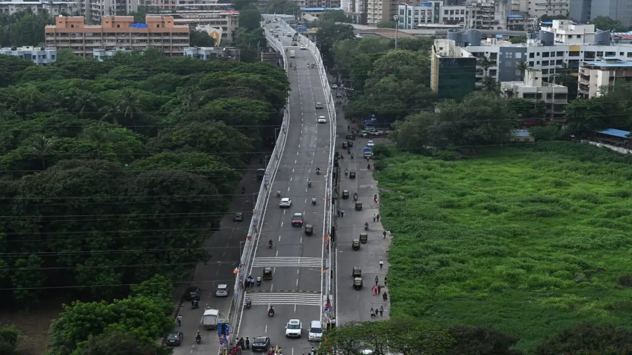 Soft Launch, Hard Impact: Vikhroli Bridge Quietly Joins Mumbai’s Commute Map