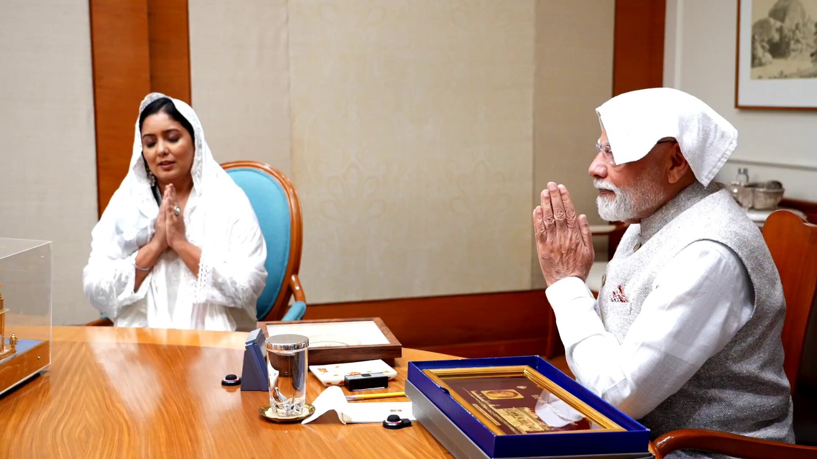 Harshdeep Kaur’s Sacred Serenade: ‘Ik Onkar’ Echoes at Modi’s Residence