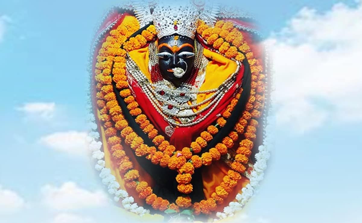 What Is The Spiritual Significance Of Maa Sharda Temple During Navratri?