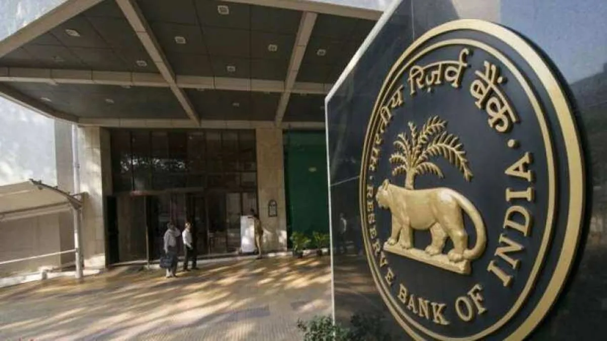INR Inches Up, RBI and Government Flex Financial Muscle in Money Market