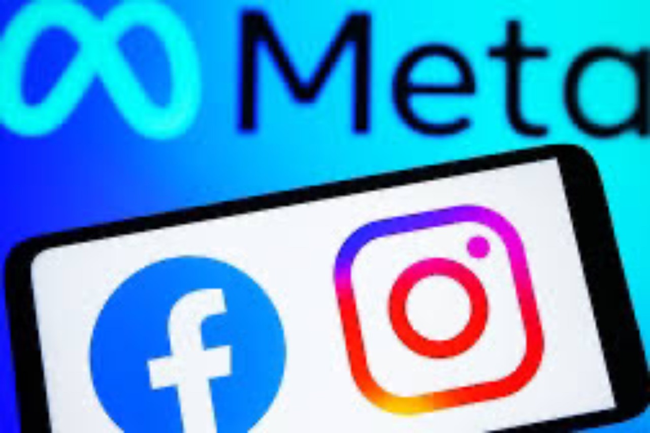 Facebook's Financial Freeze: Pages Left in the Cold