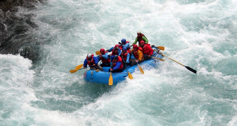 Frozen Peaks to Flowing Rivers: India’s Winter Sports Hotspots