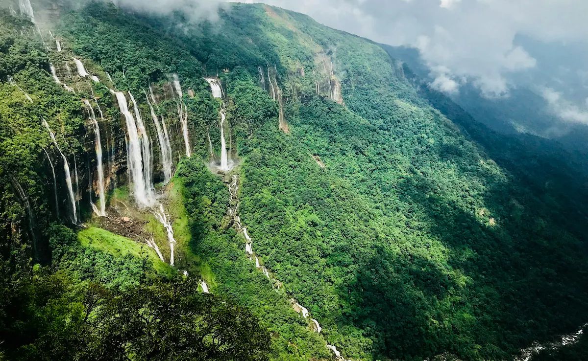 Breathe Easy: 8 Indian Destinations Offering Fresh Air and Scenic Escapes
