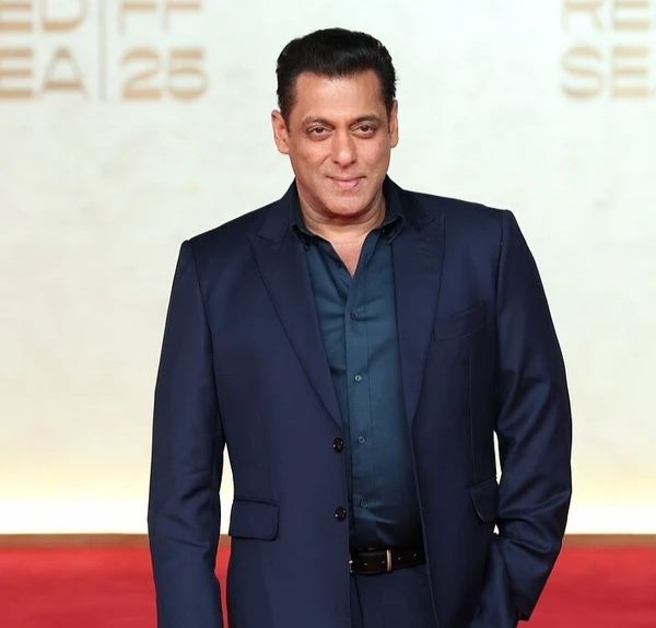 “Script? What Script?” Salman Khan Says He’s Never Read One, Only Written Them