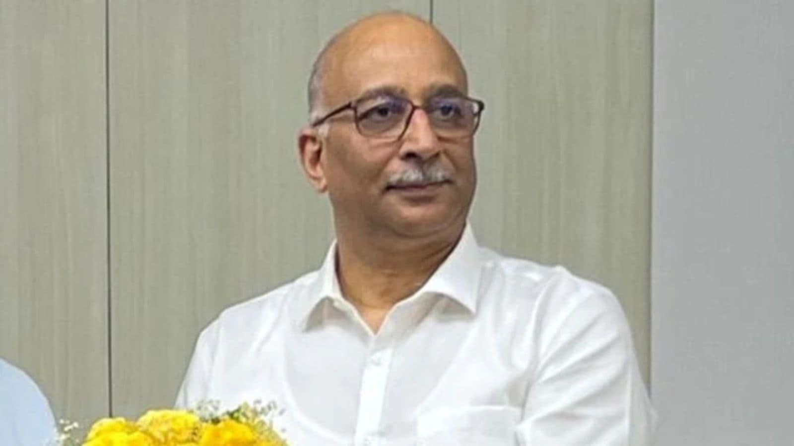ECI Summons West Bengal Chief Secretary to Delhi Over Non-Compliance in Action Against Erring Officials